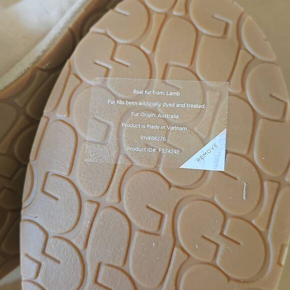 UGG Australia Scuffette II Slipper for Women. Sand size 9 New with original box - Picture 11 of 11
